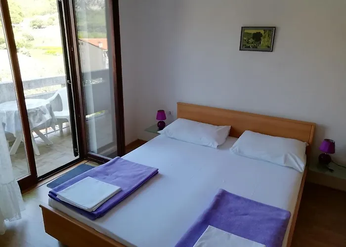 Apartament Mohar Iii *